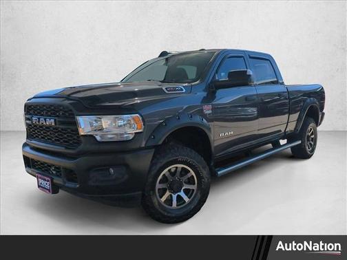 2022 RAM 2500 Tradesman Crew Cab 4x4 6'4' Box