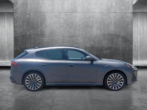 2023 Maserati Grecale Trofeo