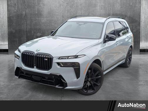 2024 BMW X7 M60i
