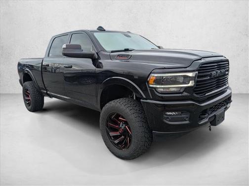 Diamond Black Crystal Pearlcoat 2022 RAM 3500 Laramie Crew Cab 4x4 6'4' Box