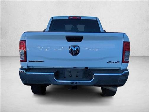 2023 RAM 2500 Big Horn Crew Cab 4x4 6'4' Box