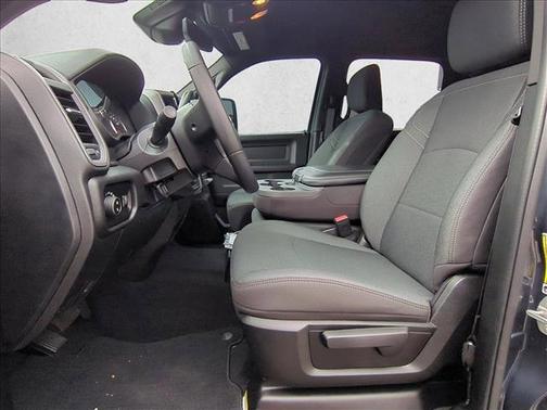 2026 RAM 2500 Black Express Crew Cab 4x4 8' Box