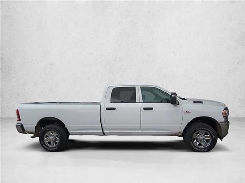 2024 RAM 3500 Tradesman Crew Cab 4x4 8' Box