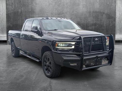 2019 RAM 3500 Big Horn Crew Cab 4x4 8' Box