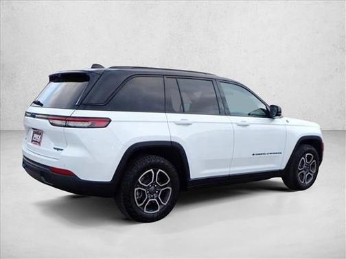 2022 Jeep Grand Cherokee 4xe Trailhawk