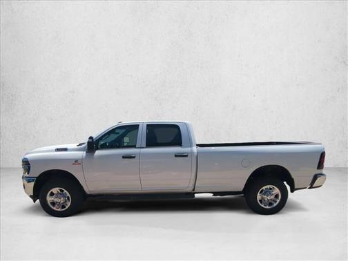 2025 RAM 3500 Tradesman Crew Cab 4x4 8' Box