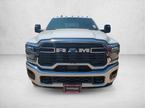 2025 RAM 3500 Tradesman Crew Cab 4x4 8' Box