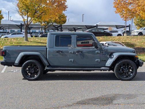 2025 Jeep Gladiator Nighthawk