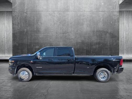 2025 RAM 3500 Laramie Crew Cab 4x4 8' Box