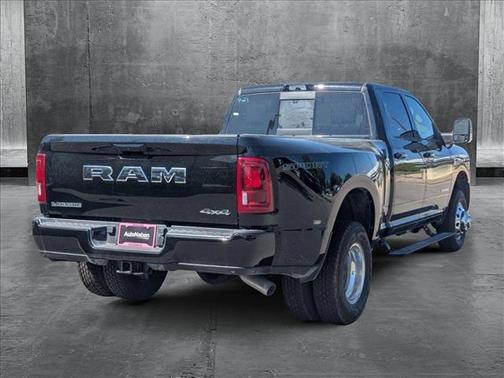 2025 RAM 3500 Laramie Crew Cab 4x4 8' Box