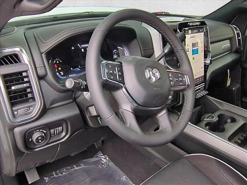 2026 RAM 3500 Laramie Crew Cab 4x4 8' Box