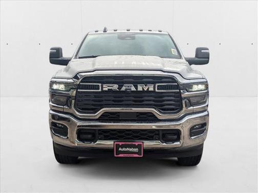 2025 RAM 2500 Tradesman Crew Cab 4x4 6'4' Box