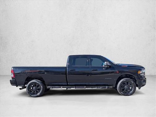 2019 RAM 3500 Big Horn Crew Cab 4x4 8' Box