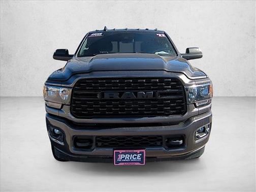 2022 RAM 3500 Big Horn Crew Cab 4x4 8' Box