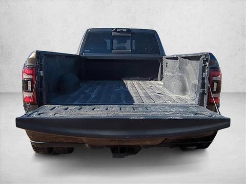 2022 RAM 3500 Big Horn Crew Cab 4x4 8' Box