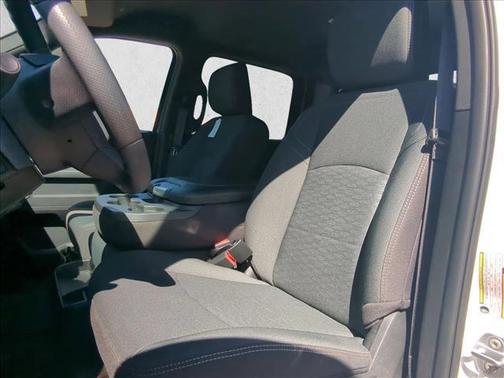 2025 RAM 2500 Tradesman Crew Cab 4x4 6'4' Box