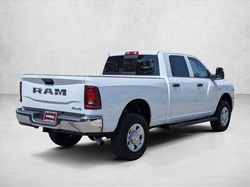 2026 RAM 2500 Tradesman Crew Cab 4x4 6'4' Box