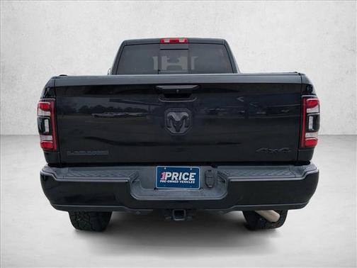 Diamond Black Crystal Pearlcoat 2020 RAM 2500 Laramie Crew Cab 4x4 6'4' Box