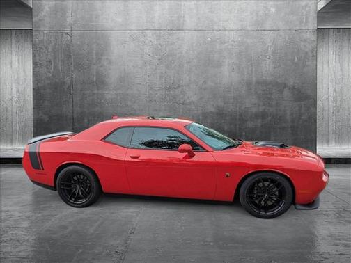 2016 Dodge Challenger R/T Scat Pack