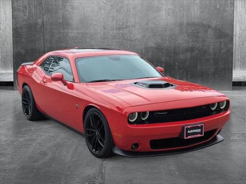 2016 Dodge Challenger R/T Scat Pack