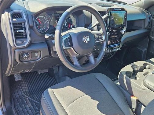 2025 RAM 2500 Tradesman Crew Cab 4x4 6'4' Box