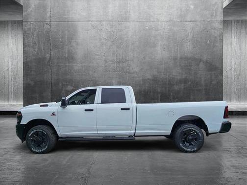 2025 RAM 3500 Tradesman Crew Cab 4x4 8' Box