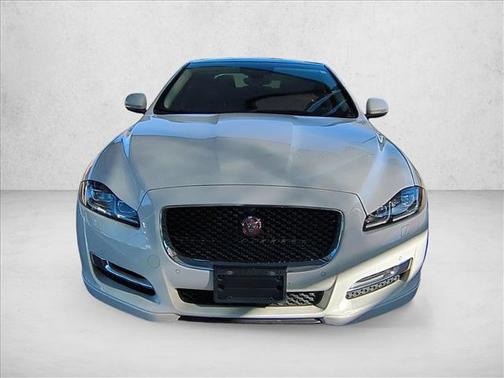 2019 Jaguar XJ R-Sport