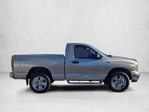 2004 Dodge Ram 1500 SLT