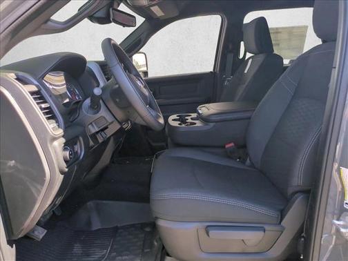 2026 RAM 2500 Tradesman Crew Cab 4x4 6'4' Box