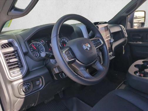 2026 RAM 2500 Tradesman Crew Cab 4x4 6'4' Box