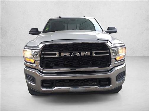 2019 RAM 2500 Tradesman Crew Cab 4x4 6'4' Box