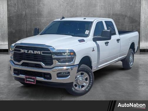 2025 RAM 2500 Tradesman Crew Cab 4x4 8' Box