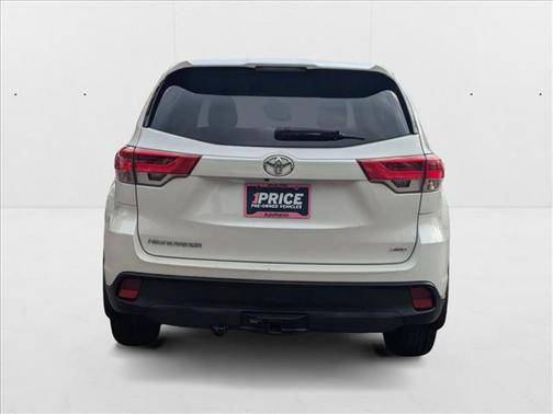 2018 Toyota Highlander LE