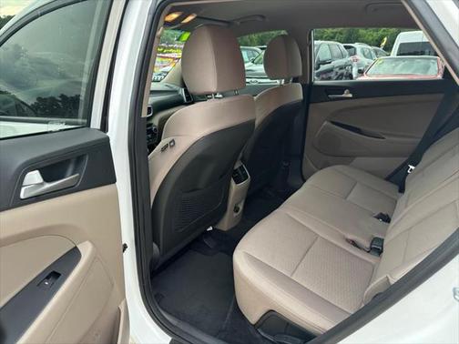 2019 Hyundai TUCSON SE