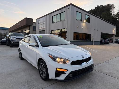 Clear White 2019 Kia Forte LXS