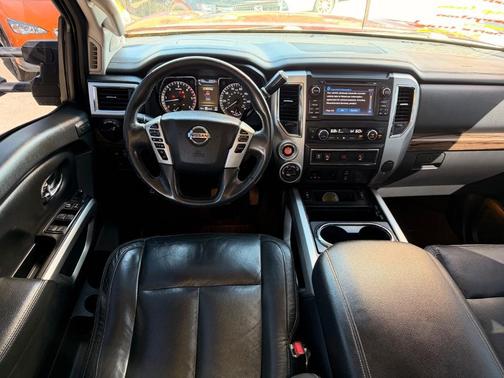 2017 Nissan Titan XD SL