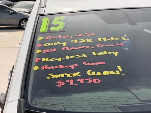 Pearl White 2015 Nissan Rogue Select S