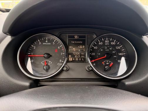 Pearl White 2015 Nissan Rogue Select S