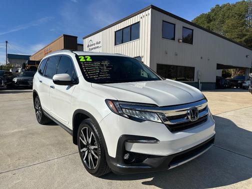 2022 Honda Pilot Touring 8-Passenger