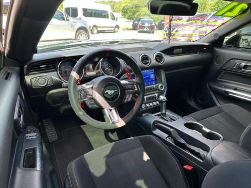 2021 Ford Mustang EcoBoost
