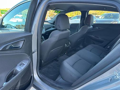 2017 Chevrolet Malibu 1LT