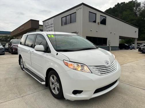 2012 Toyota Sienna LE