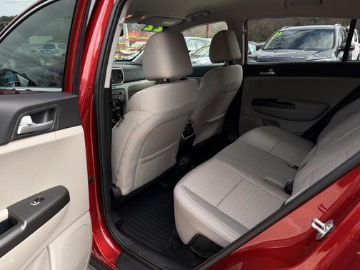 2022 Kia Sportage LX