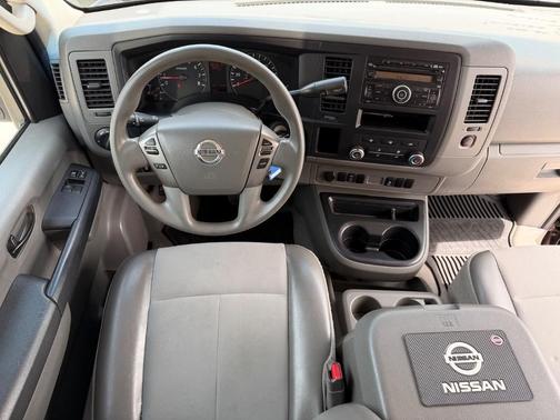 2013 Nissan NV Passenger NV3500 HD S V6