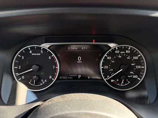 Pearl White Tricoat 2023 Nissan Rogue SV