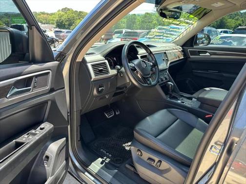 2020 Volkswagen Atlas 3.6L SE w/Technology