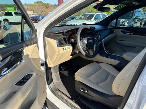2017 Cadillac XT5 Base