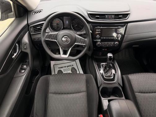 Gun Metallic 2017 Nissan Rogue S