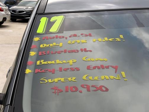 Gun Metallic 2017 Nissan Rogue S