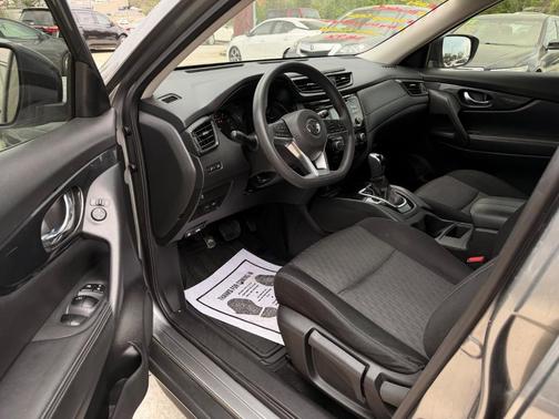 Gun Metallic 2017 Nissan Rogue S